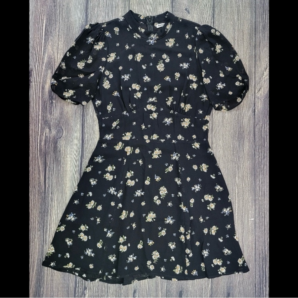 Reformation Maylin Floral Daisy Mini Dress